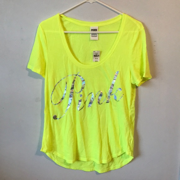 ⭐️REDUCED⭐️Victoria's Secret PINK t-shirt! - Picture 2 of 3